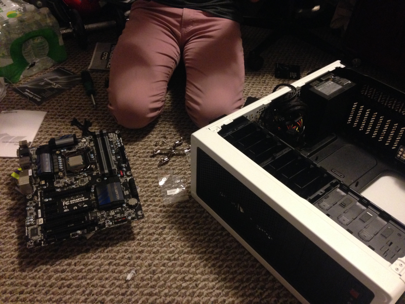 Illustration for article titled The Terrifying Experience of Building A PC For The First Time